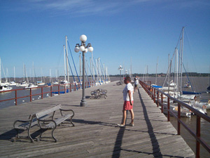Colonia su puerto, en la costa oeste de Uruguay