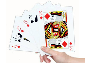 Playing cards - No las tiene todas consigo